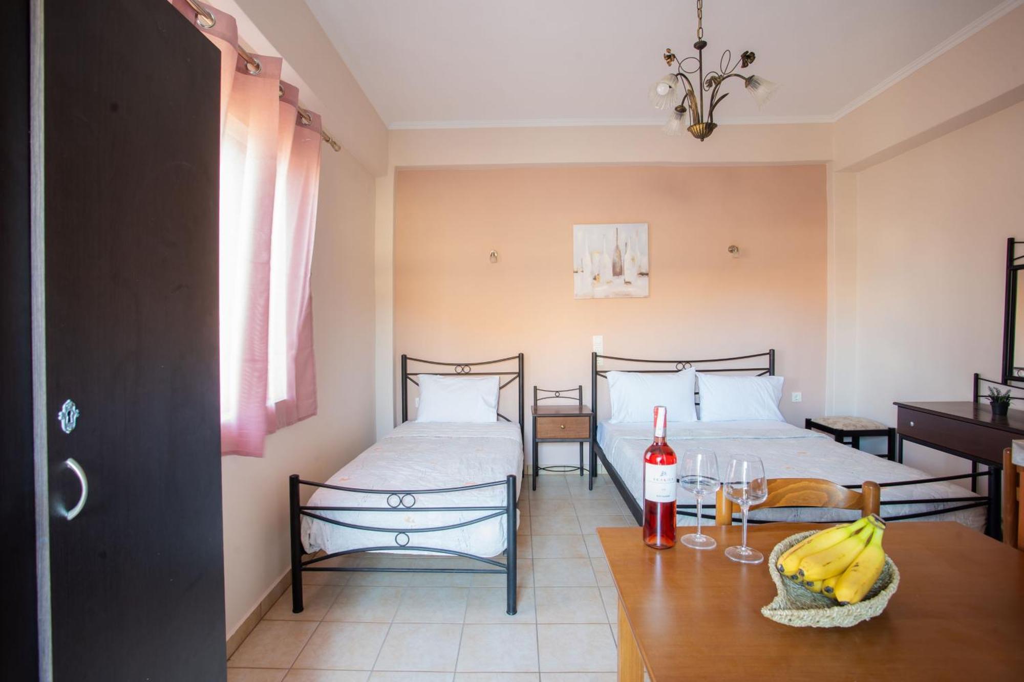 Eros Appartments Каламици Номер фото